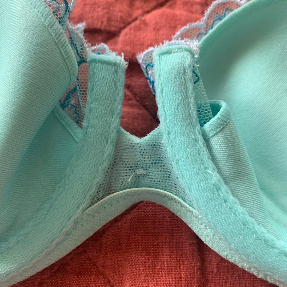 VS bra bundle - Picture 4 of 12